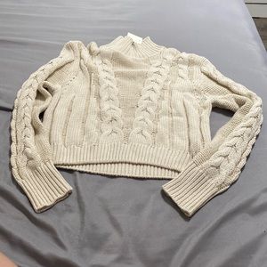 Aeropostal warm long sleeve Size L. Turtle neck. Cream color